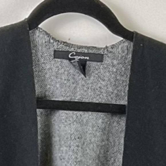 Cajon Tribal Print Fringe Black and Grey Knit Poncho Drape OS - Picture 5 of 5